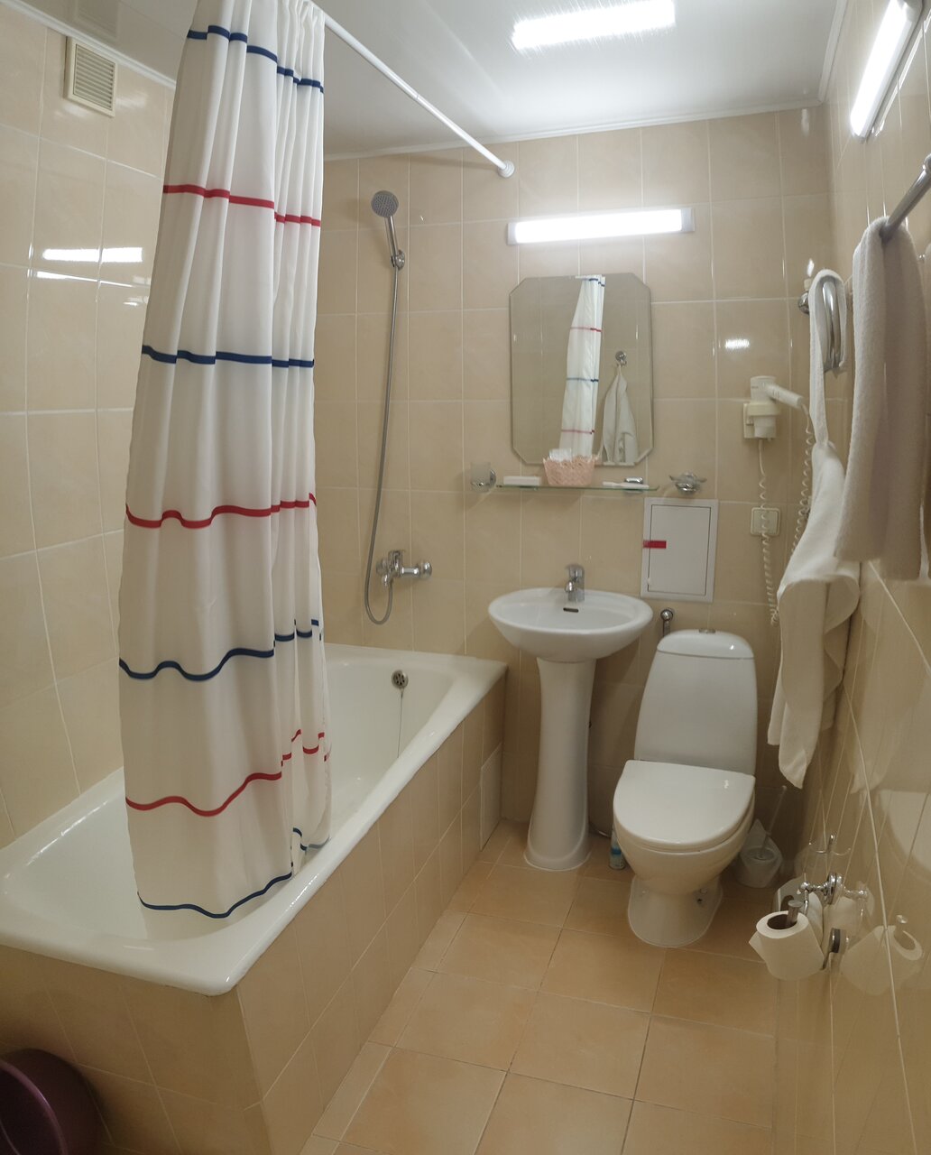 Гостиница Новокузнецкая Новокузнецк-245