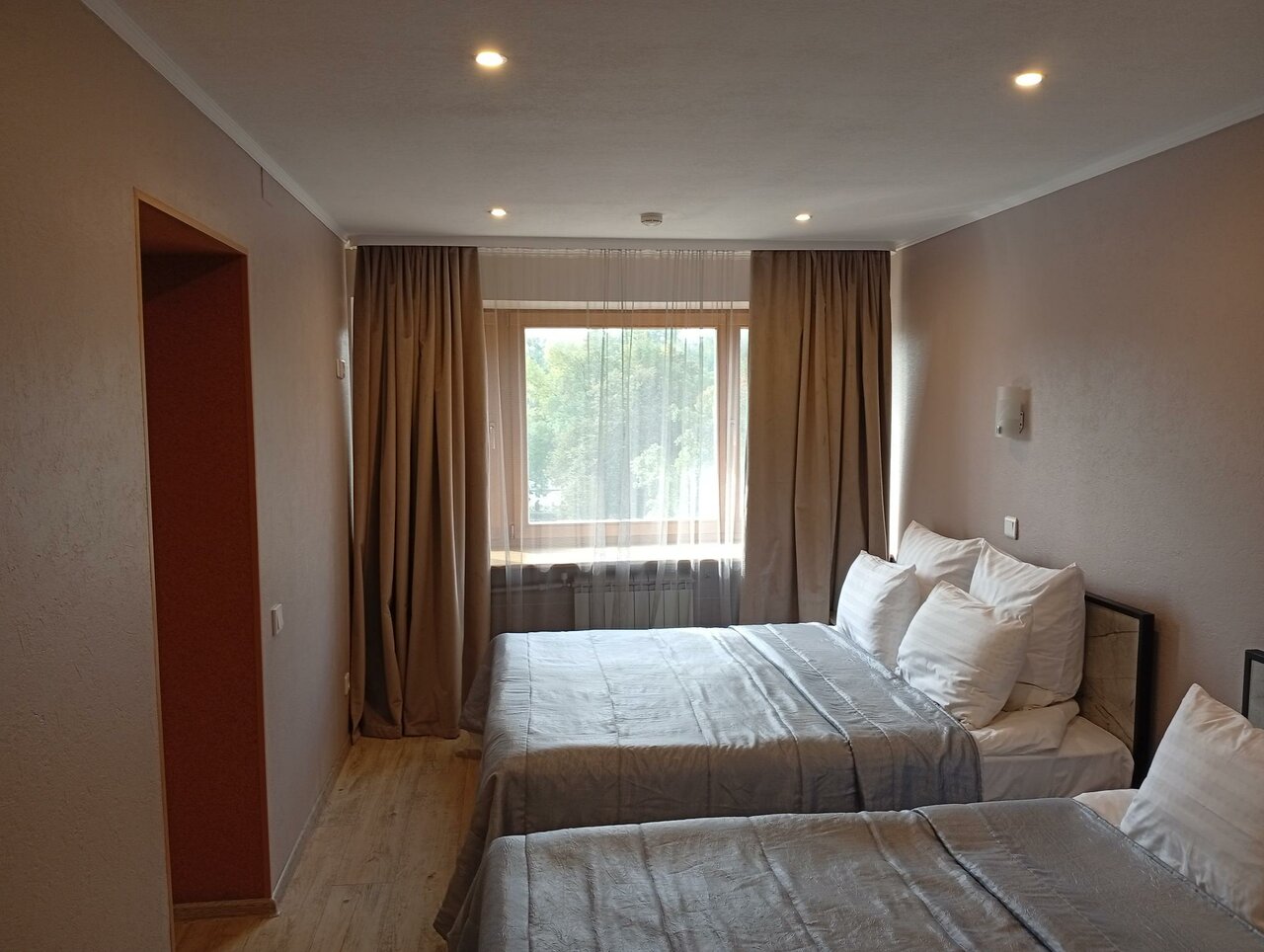 Гостиница Новокузнецкая Новокузнецк-97