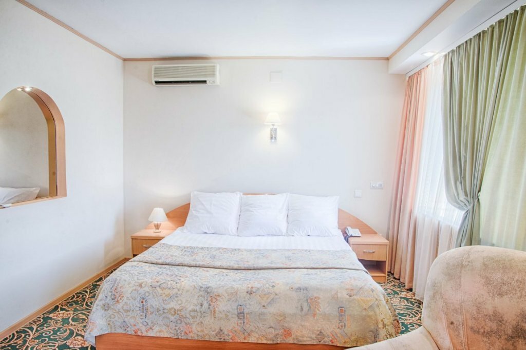 Гостиница Новокузнецкая Новокузнецк-99