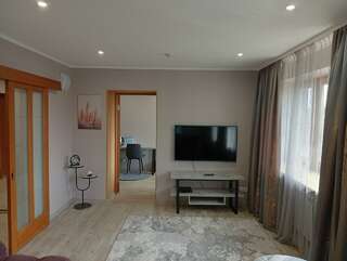 Гостиница Новокузнецкая Новокузнецк 2-местный 3-комнатный номер люкс-11