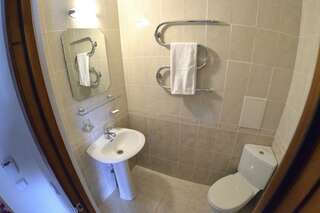 Гостиница Новокузнецкая Новокузнецк 2-местный 3-комнатный номер люкс-17