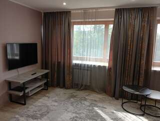 Гостиница Новокузнецкая Новокузнецк 2-местный 3-комнатный номер люкс-13