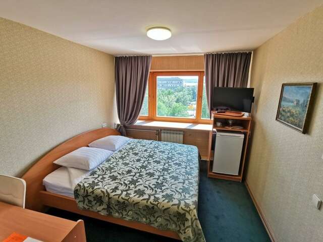 Гостиница Новокузнецкая Новокузнецк-106