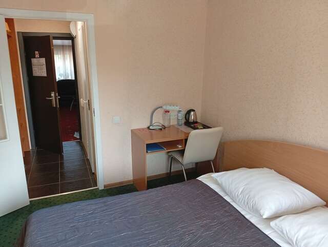 Гостиница Новокузнецкая Новокузнецк-180